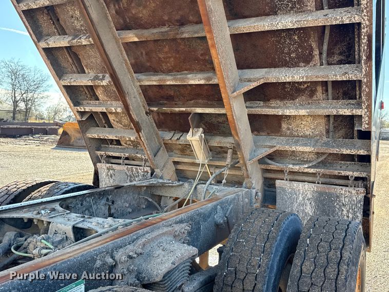 image for item EU5493 2009 Sterling L8500 dump truck