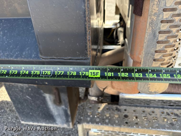 image for item EU5493 2009 Sterling L8500 dump truck