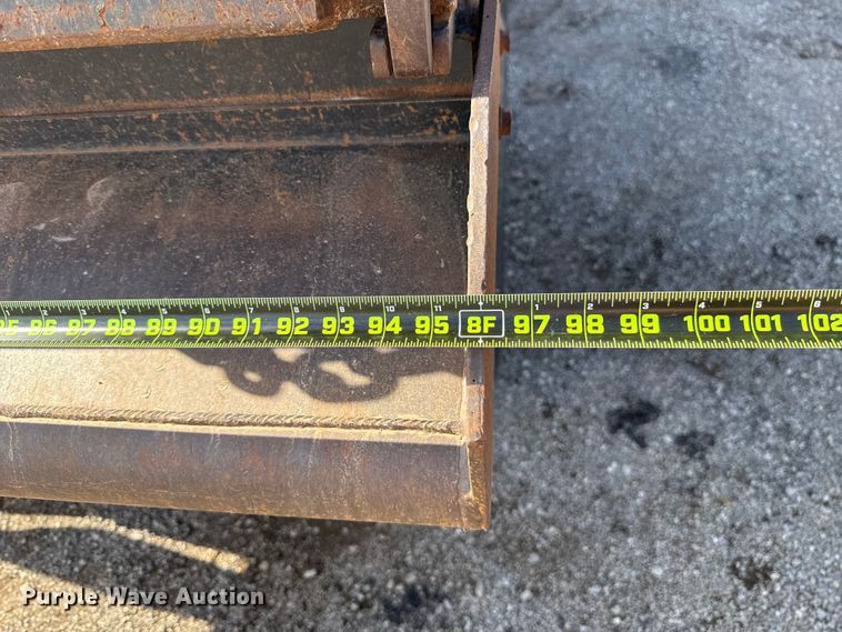 image for item EU5493 2009 Sterling L8500 dump truck