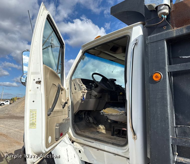 image for item EU5493 2009 Sterling L8500 dump truck