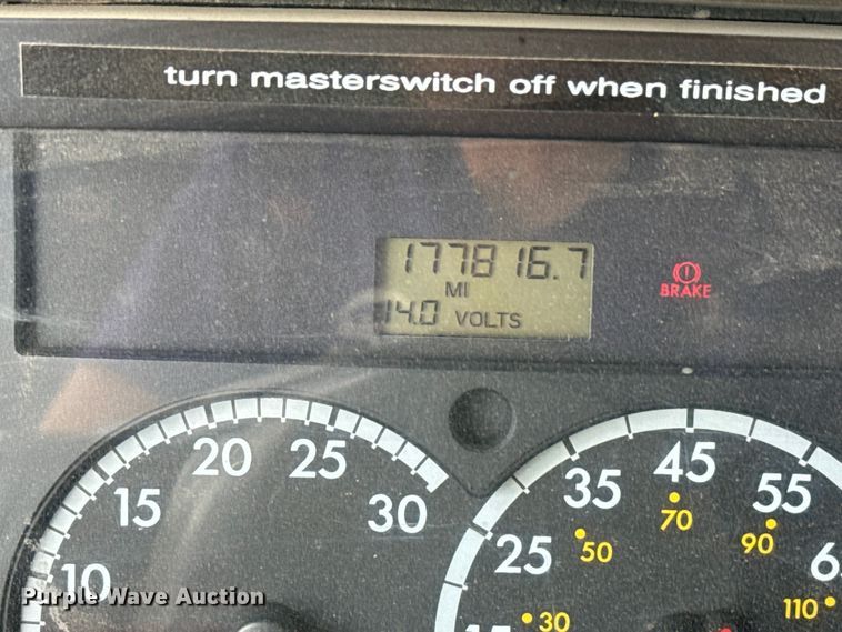 image for item EU5493 2009 Sterling L8500 dump truck