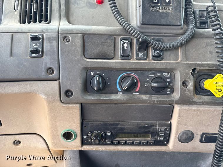 image for item EU5493 2009 Sterling L8500 dump truck