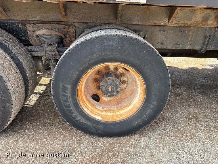 image for item EU5493 2009 Sterling L8500 dump truck