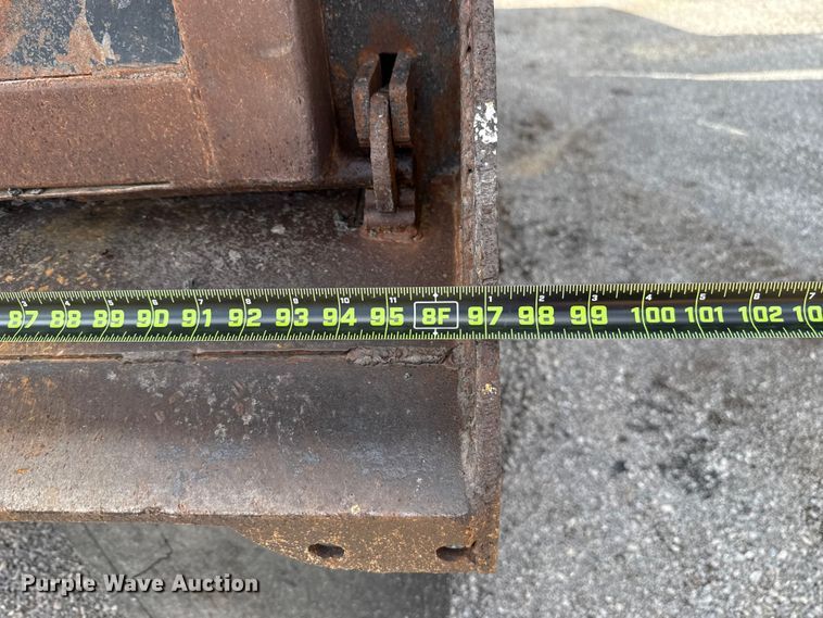 image for item EU5494 2000 Freightliner FLD120 dump truck