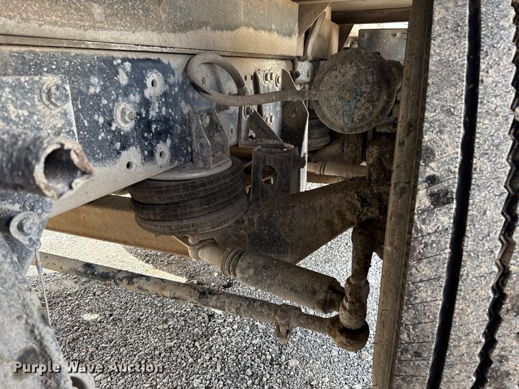 image for item EU5494 2000 Freightliner FLD120 dump truck