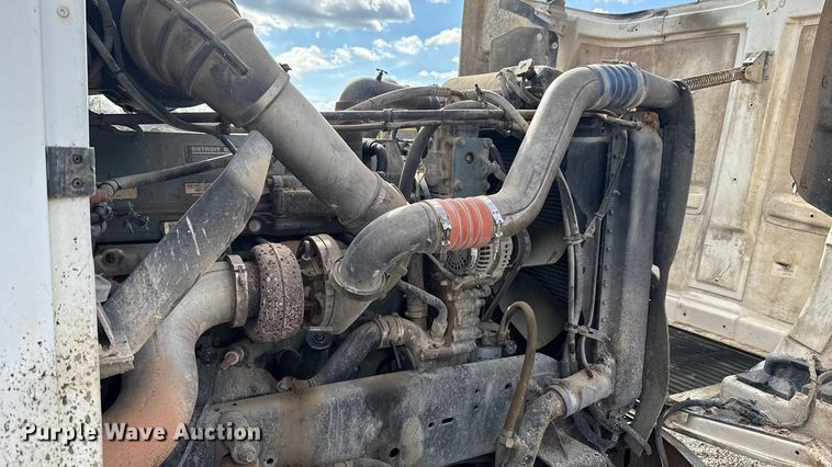 image for item EU5494 2000 Freightliner FLD120 dump truck