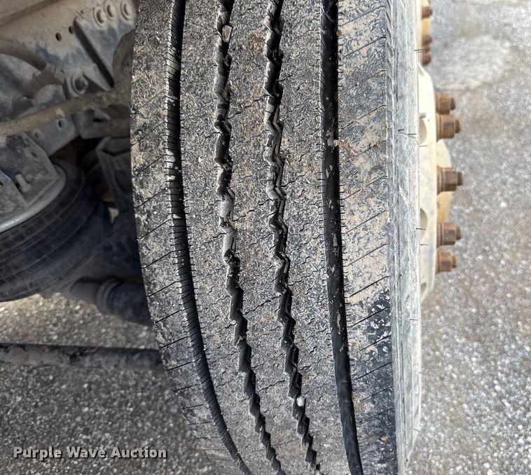 image for item EU5494 2000 Freightliner FLD120 dump truck