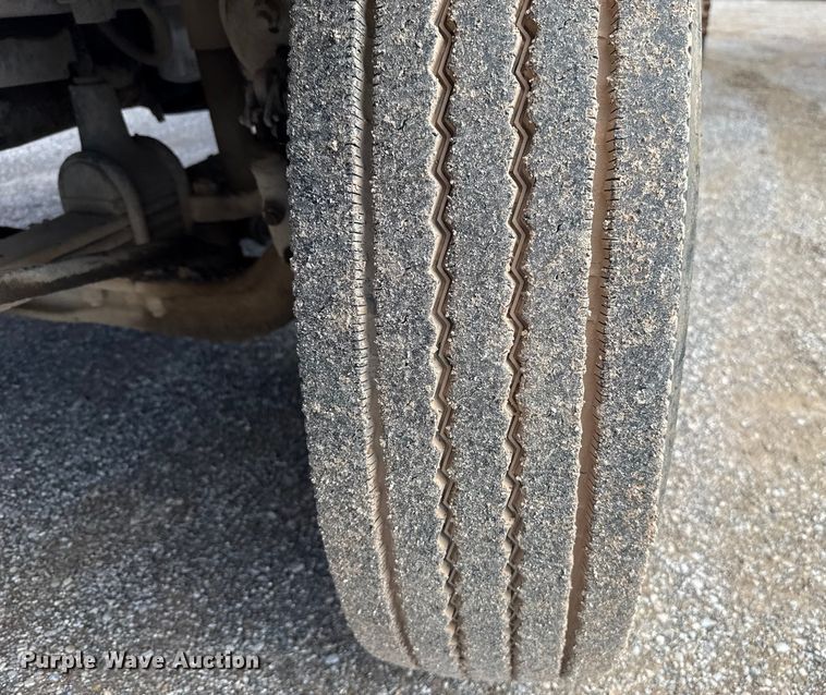 image for item EU5494 2000 Freightliner FLD120 dump truck