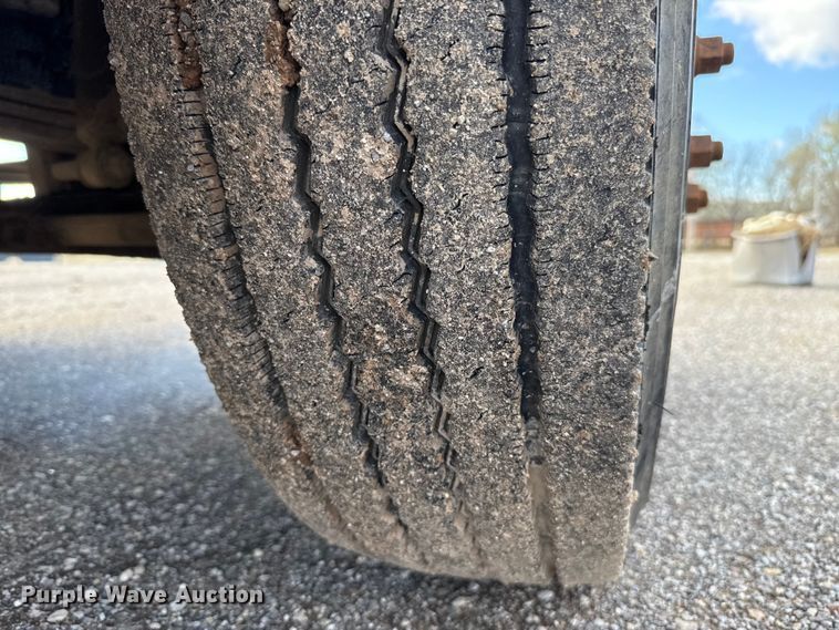 image for item EU5494 2000 Freightliner FLD120 dump truck