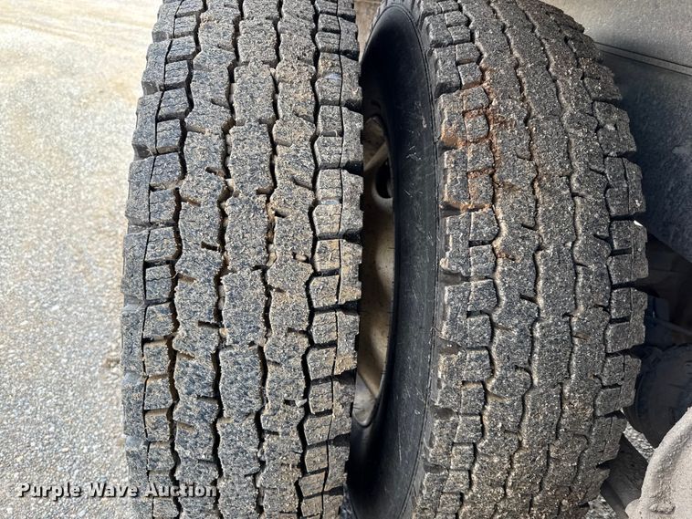 image for item EU5494 2000 Freightliner FLD120 dump truck