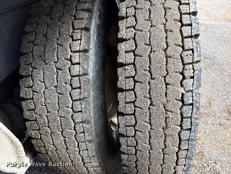 image for item EU5494 2000 Freightliner FLD120 dump truck