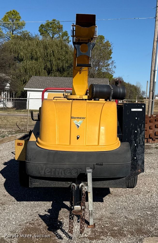 image for item EU5495 2012 Vermeer BC1500 wood chipper