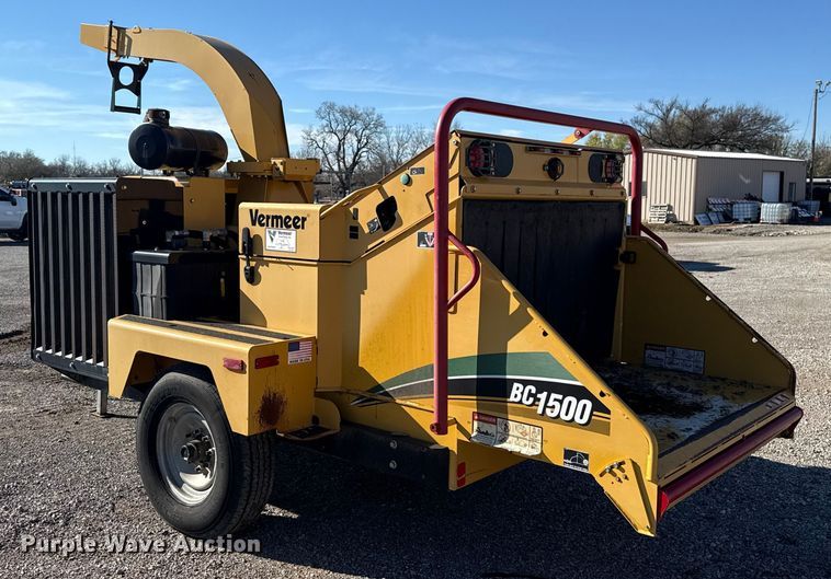image for item EU5495 2012 Vermeer BC1500 wood chipper