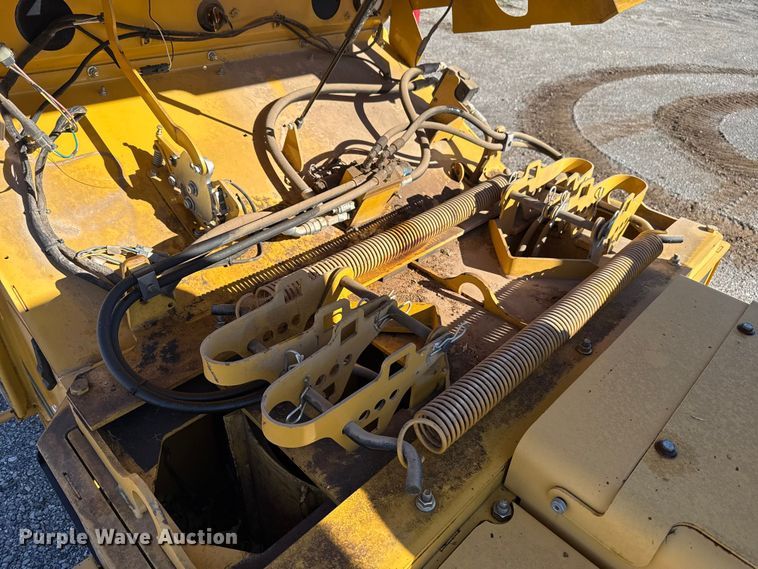 image for item EU5495 2012 Vermeer BC1500 wood chipper