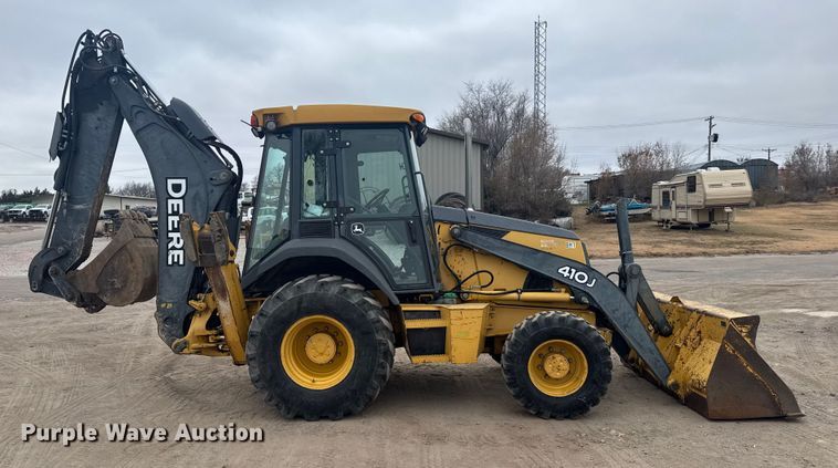 image for item EU6375 2007 John Deere 410J tractor