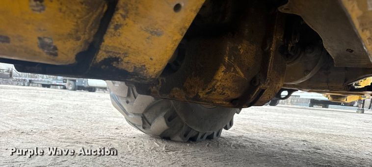 image for item EU6375 2007 John Deere 410J tractor