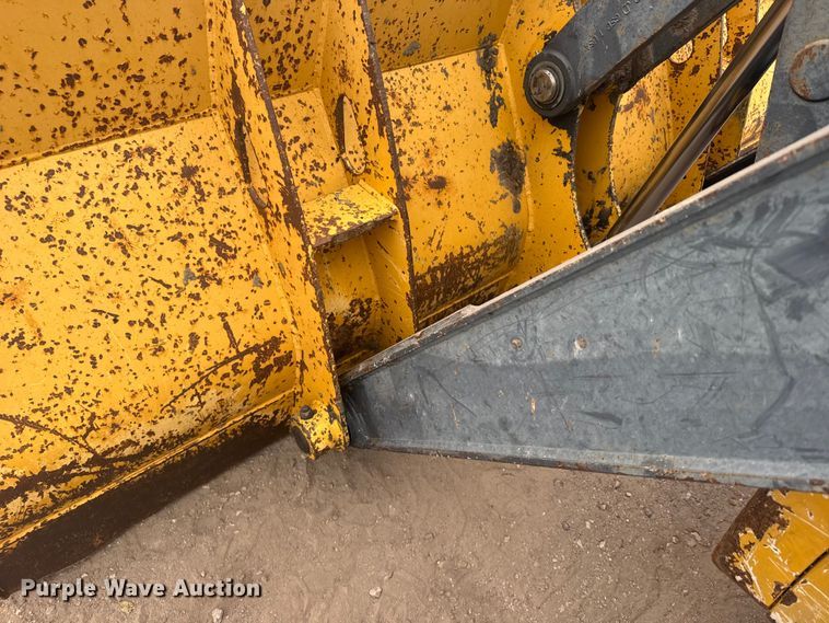 image for item EU6375 2007 John Deere 410J tractor