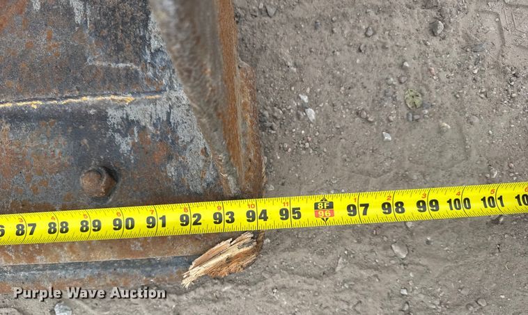 image for item EU6375 2007 John Deere 410J tractor