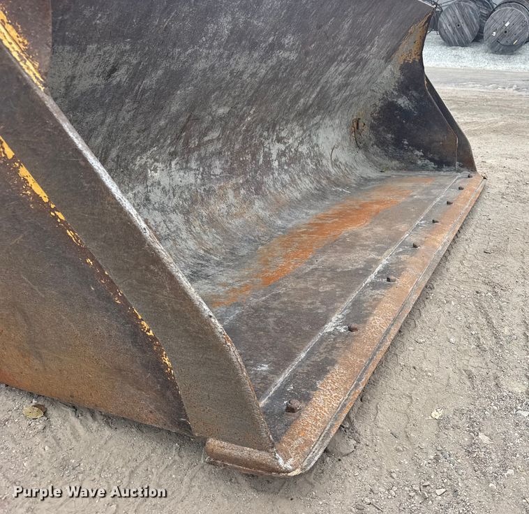 image for item EU6375 2007 John Deere 410J tractor