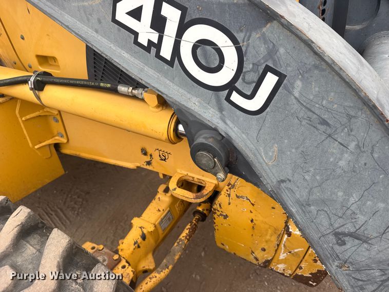image for item EU6375 2007 John Deere 410J tractor