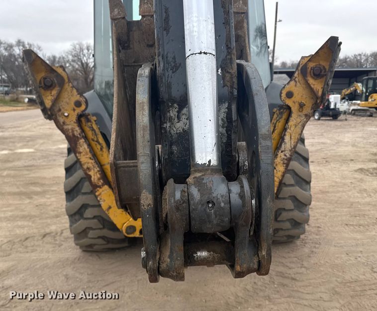 image for item EU6375 2007 John Deere 410J tractor