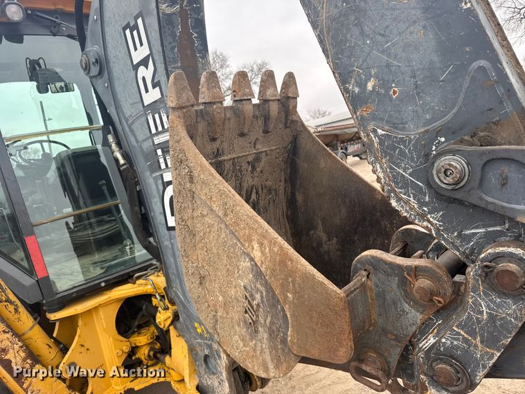 image for item EU6375 2007 John Deere 410J tractor