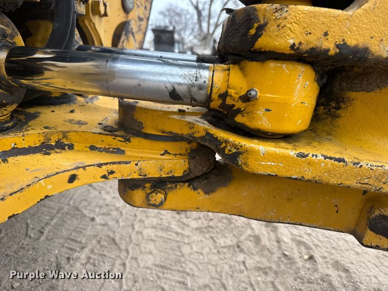 image for item EU6375 2007 John Deere 410J tractor