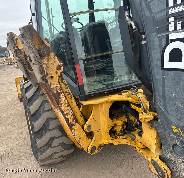 image for item EU6375 2007 John Deere 410J tractor