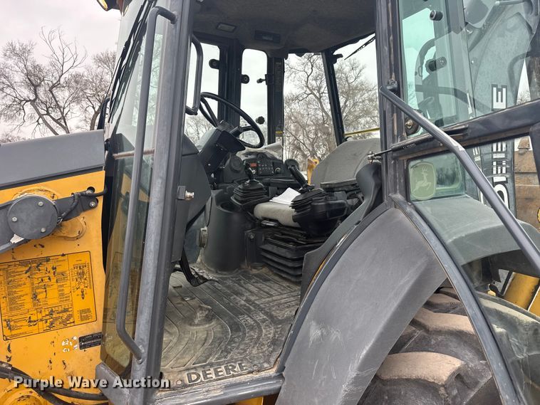 image for item EU6375 2007 John Deere 410J tractor