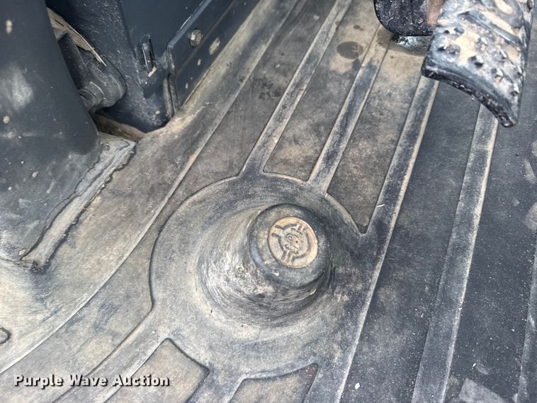 image for item EU6375 2007 John Deere 410J tractor