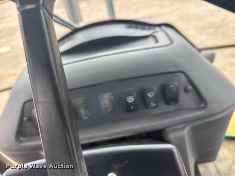 image for item EU6375 2007 John Deere 410J tractor