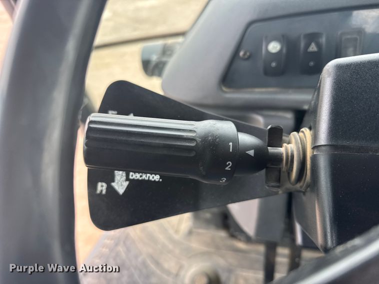 image for item EU6375 2007 John Deere 410J tractor