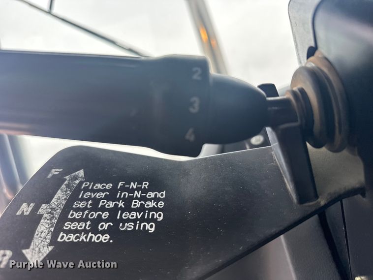 image for item EU6375 2007 John Deere 410J tractor