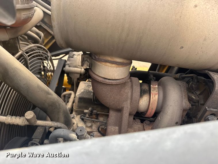 image for item EU6375 2007 John Deere 410J tractor