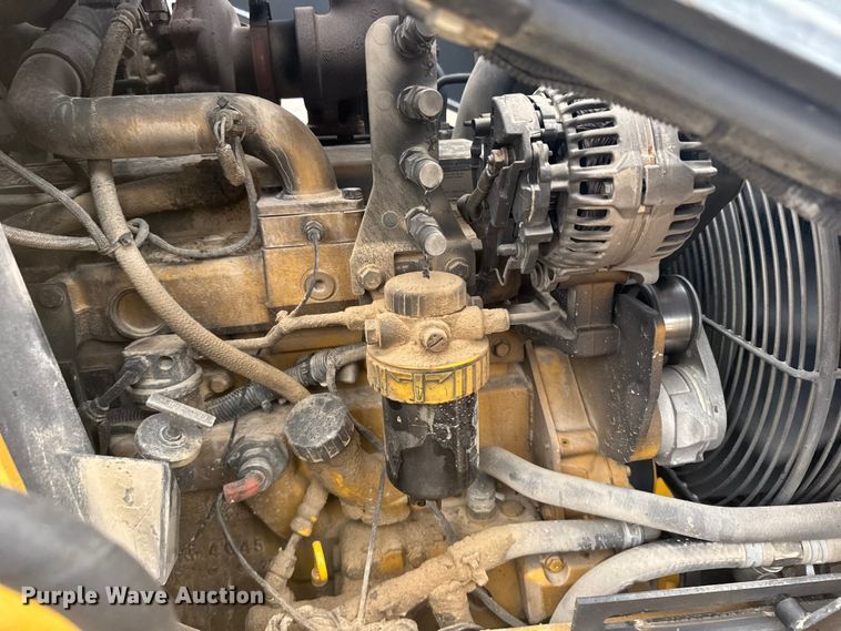 image for item EU6375 2007 John Deere 410J tractor