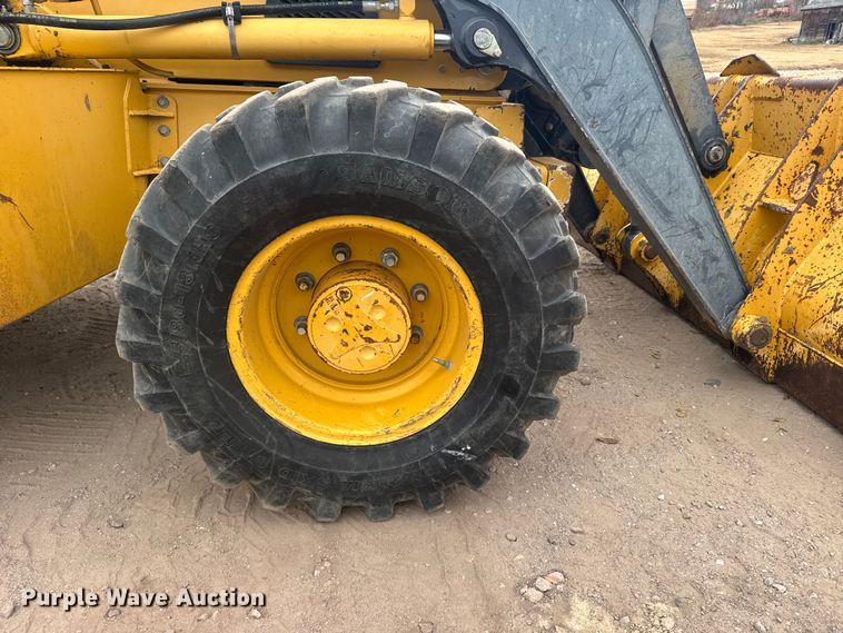 image for item EU6375 2007 John Deere 410J tractor