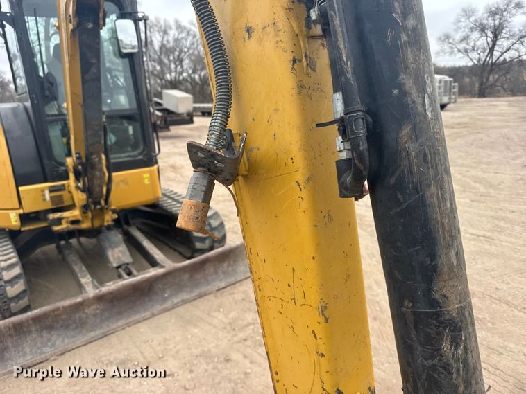 image for item EU6376 2011 Caterpillar 304D CR mini excavator