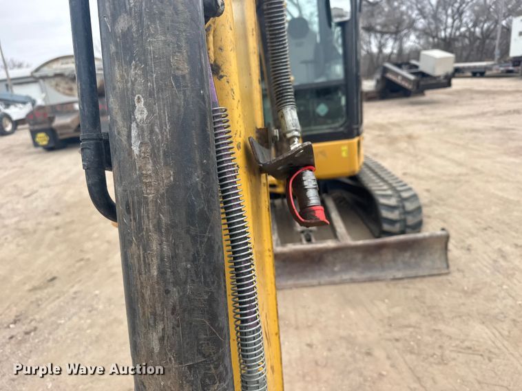 image for item EU6376 2011 Caterpillar 304D CR mini excavator