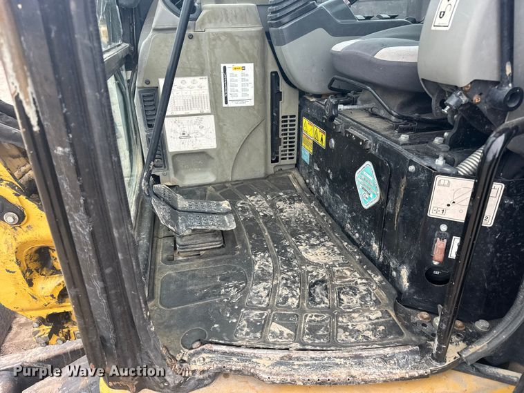 image for item EU6376 2011 Caterpillar 304D CR mini excavator