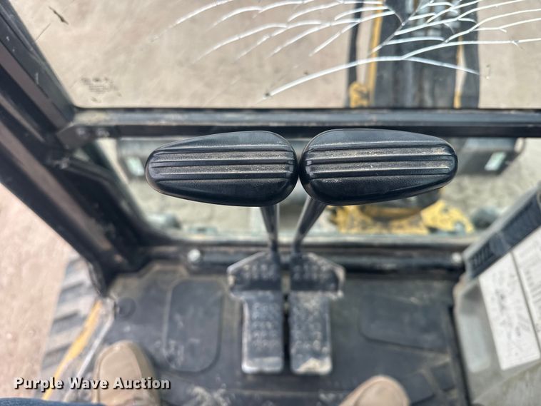 image for item EU6376 2011 Caterpillar 304D CR mini excavator