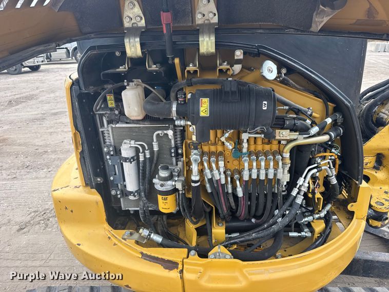 image for item EU6376 2011 Caterpillar 304D CR mini excavator