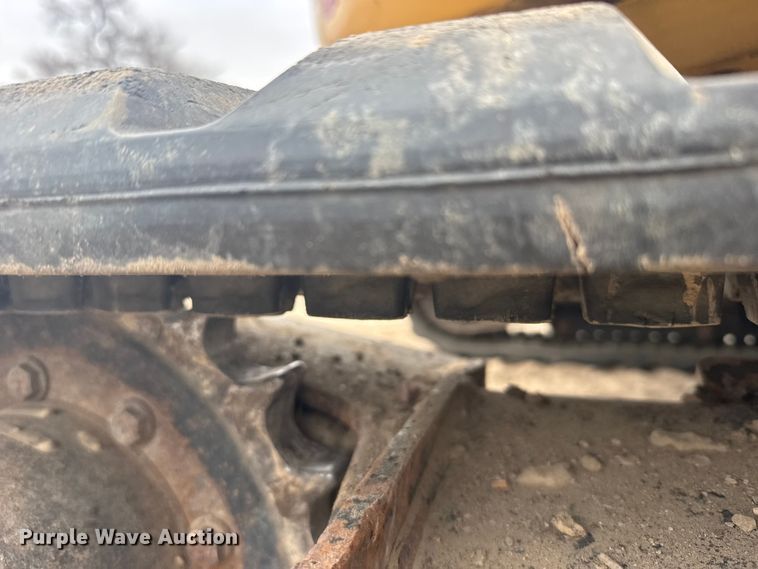 image for item EU6376 2011 Caterpillar 304D CR mini excavator