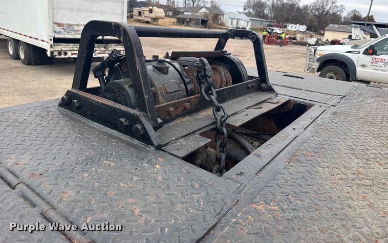 image for item EU6378 2006 Trail King TK70HT-482 drop deck equipment trailer