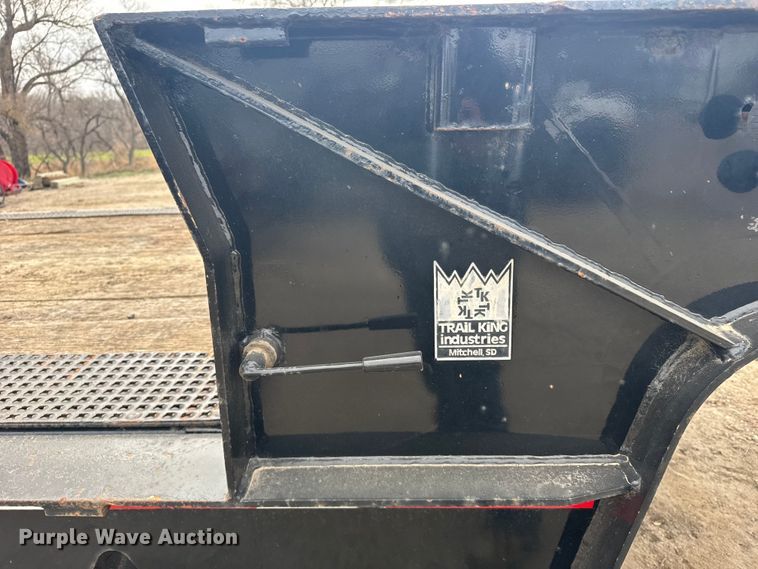 image for item EU6378 2006 Trail King TK70HT-482 drop deck equipment trailer