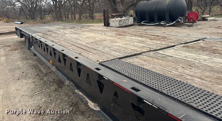 image for item EU6378 2006 Trail King TK70HT-482 drop deck equipment trailer