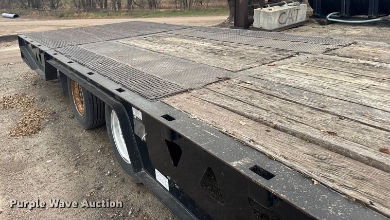 image for item EU6378 2006 Trail King TK70HT-482 drop deck equipment trailer