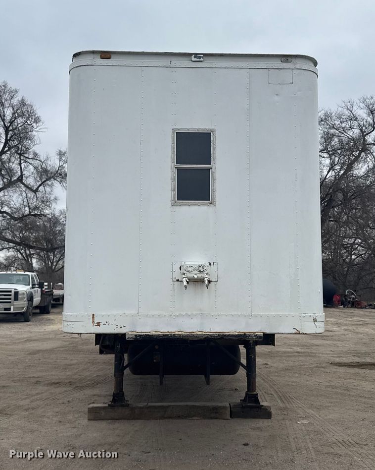 image for item EU6379 1972 Timpte TT-10 SH-1266 DFD office trailer