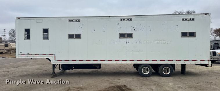 image for item EU6379 1972 Timpte TT-10 SH-1266 DFD office trailer