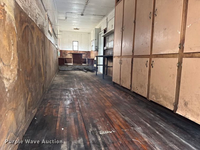 image for item EU6379 1972 Timpte TT-10 SH-1266 DFD office trailer