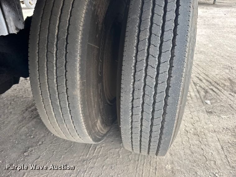 image for item EU6379 1972 Timpte TT-10 SH-1266 DFD office trailer